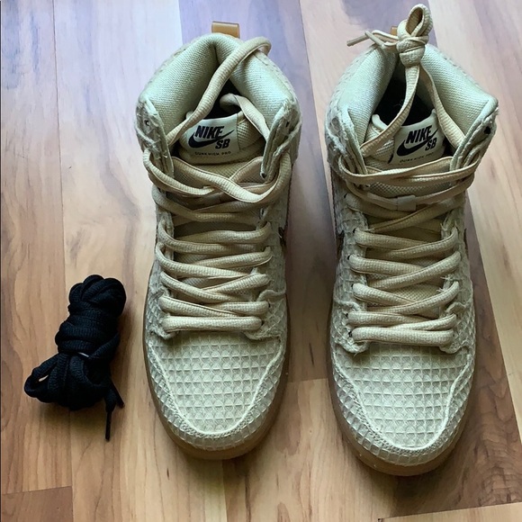 Nike SB Waffle Dunk high pro chicken and waffles - Picture 3 of 9